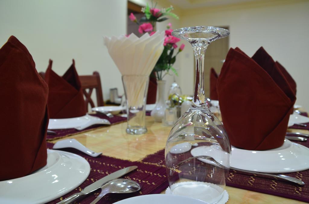 Myat Nan Yone Hotel Naypyidaw Exteriér fotografie