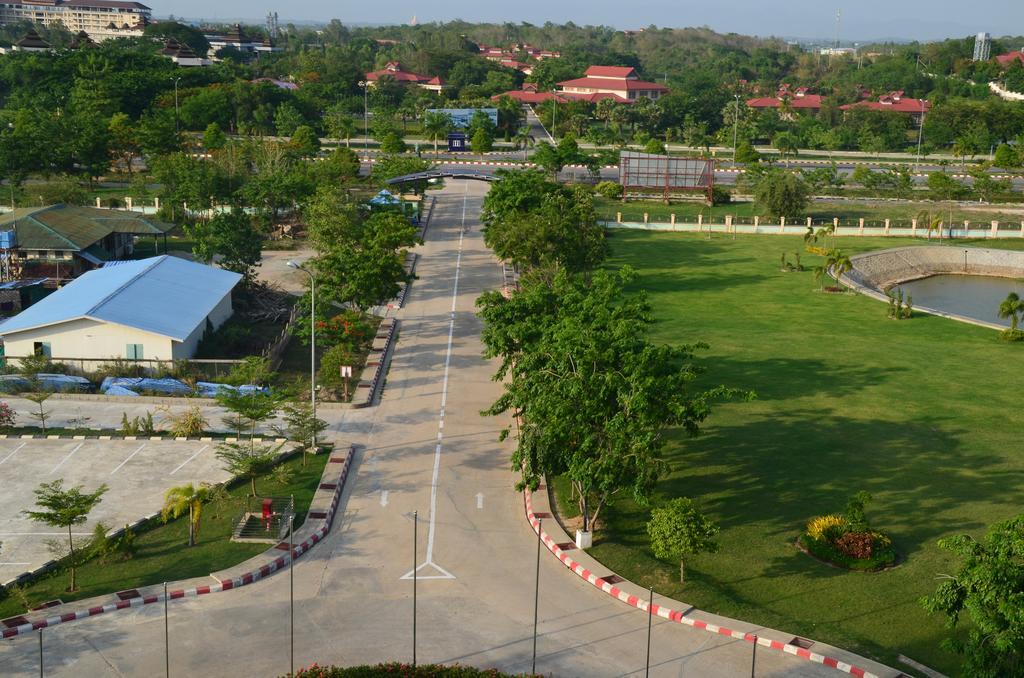 Myat Nan Yone Hotel Naypyidaw Exteriér fotografie